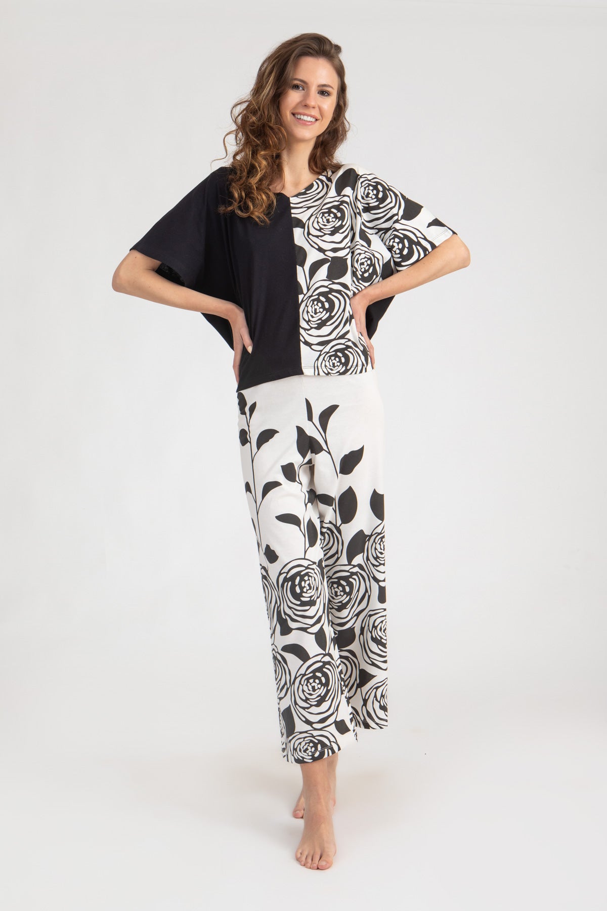 Monochrome Roses Loungeset