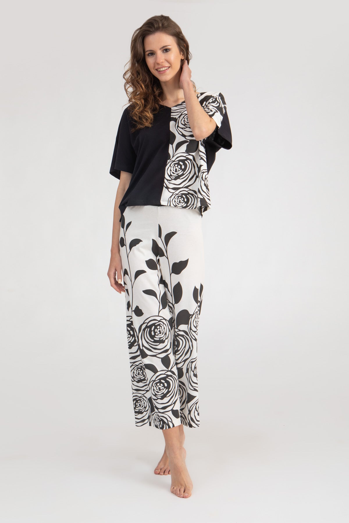 Monochrome Roses Loungeset
