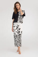 Load image into Gallery viewer, Monochrome Roses Loungeset
