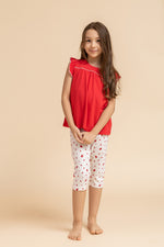 Load image into Gallery viewer, Girls sleep set with printed capri shorts

