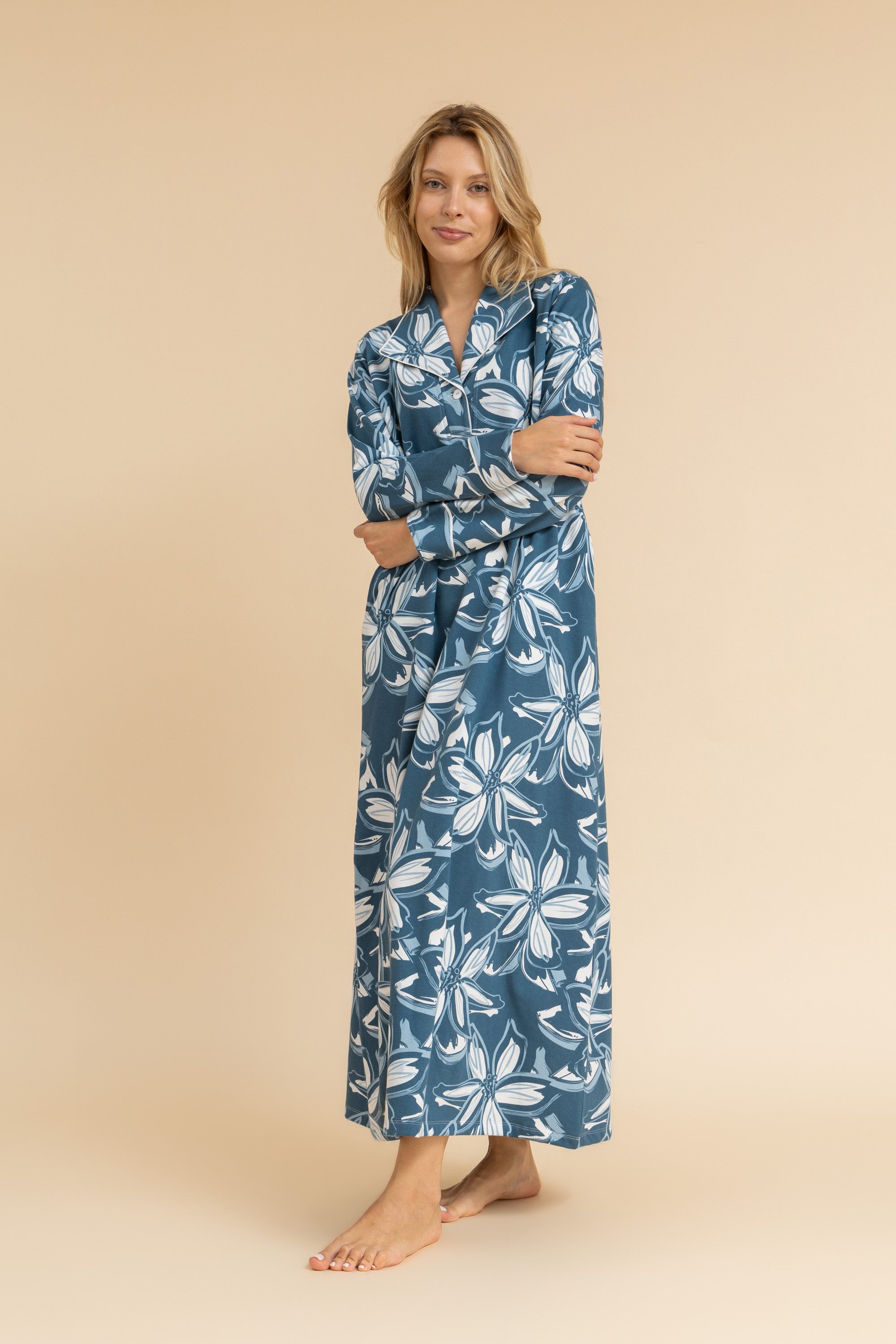 Floral strokes Long Sleeve Nightdress