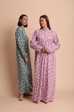 تحميل الصورة في عارض المعرض ، Floral Nightgown
