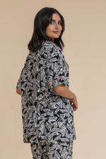 Load image into Gallery viewer, Menna Pajama
