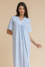 Load image into Gallery viewer, Nour Nightdress
