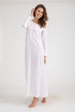 Load image into Gallery viewer, Long Sleeve Nightgown With Daisy Print
