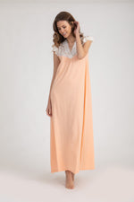 Load image into Gallery viewer, Pretty Nightdress with lace Sleeve e Neckline
