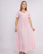 Load image into Gallery viewer, Short Sleeve Wide feather Print Nightgown

